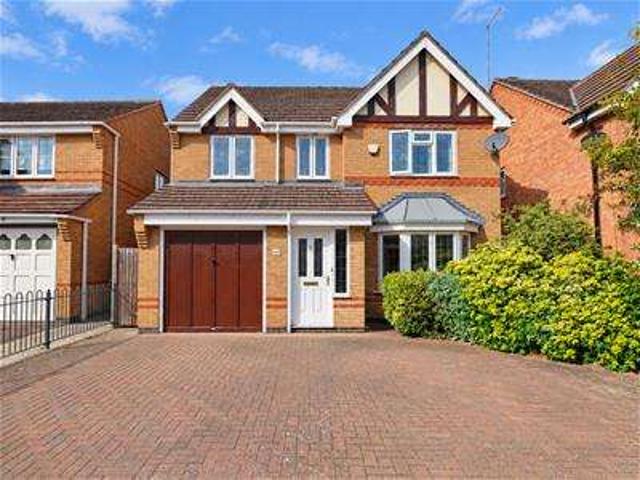 4 Bedroom Detached House