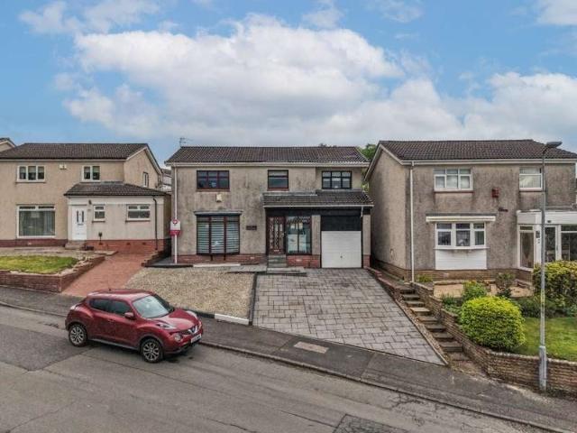 4 Bedroom Detached House