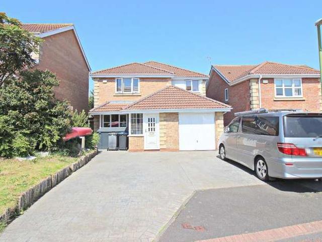 4 Bedroom Detached House