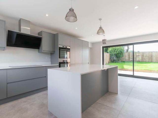 4 Bedroom Detached House