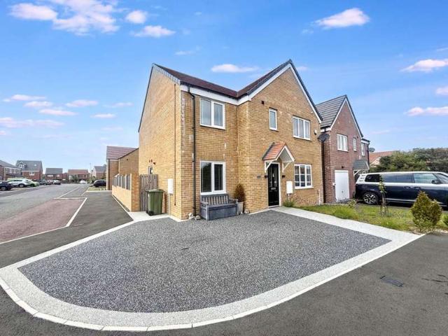 4 Bedroom Detached House
