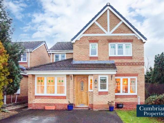 4 Bedroom Detached House