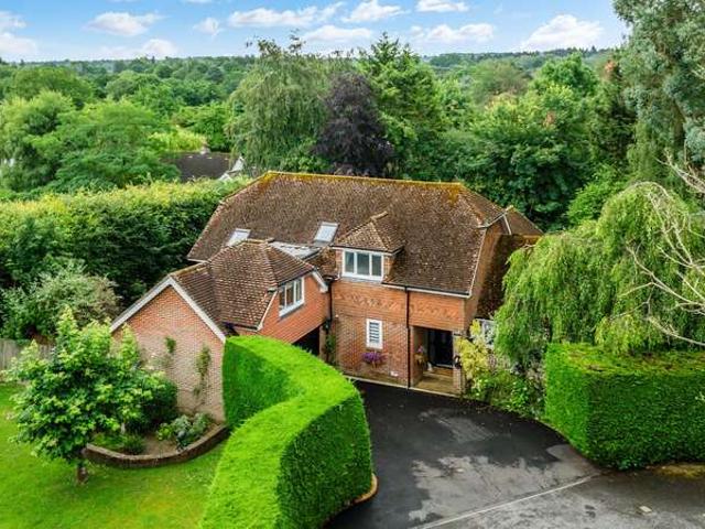 4 Bedroom Detached House
