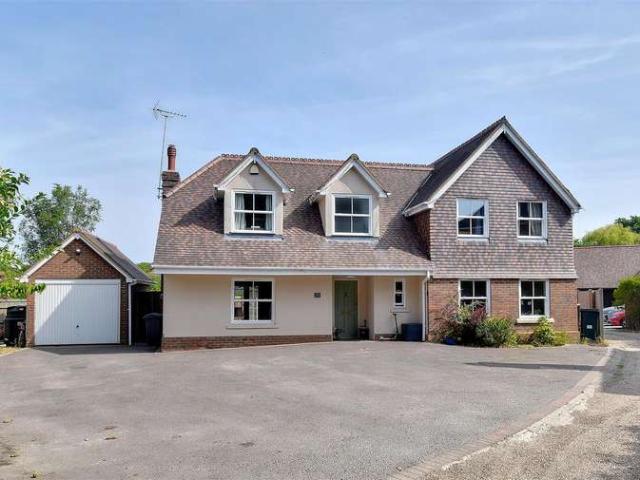 4 Bedroom Detached House