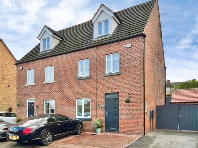4 Bedroom Detached House