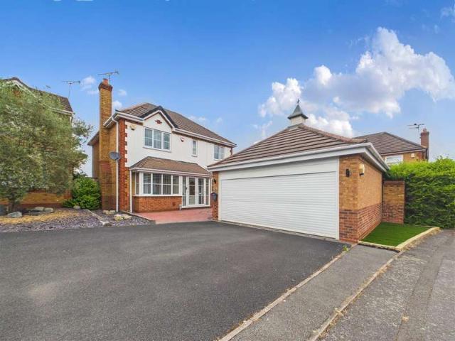 4 Bedroom Detached House