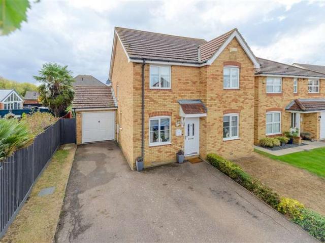 4 Bedroom Detached House