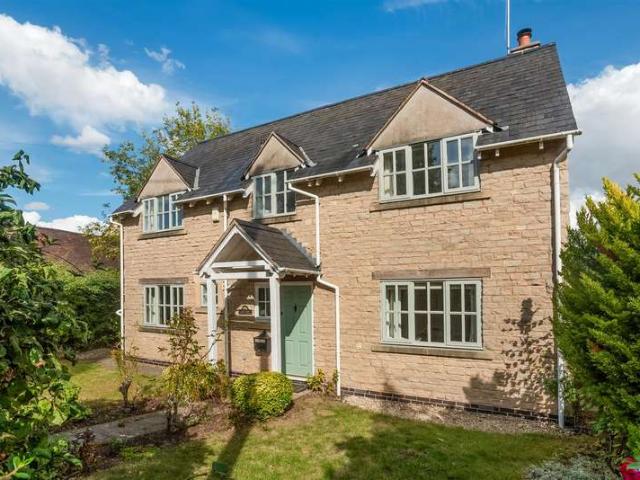 4 Bedroom Detached House