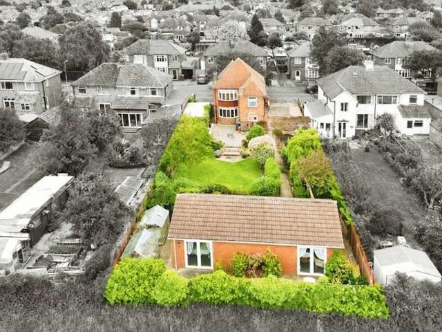 4 Bedroom Detached House