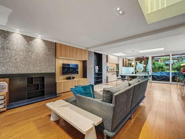 4 Bedroom Semi Detached House