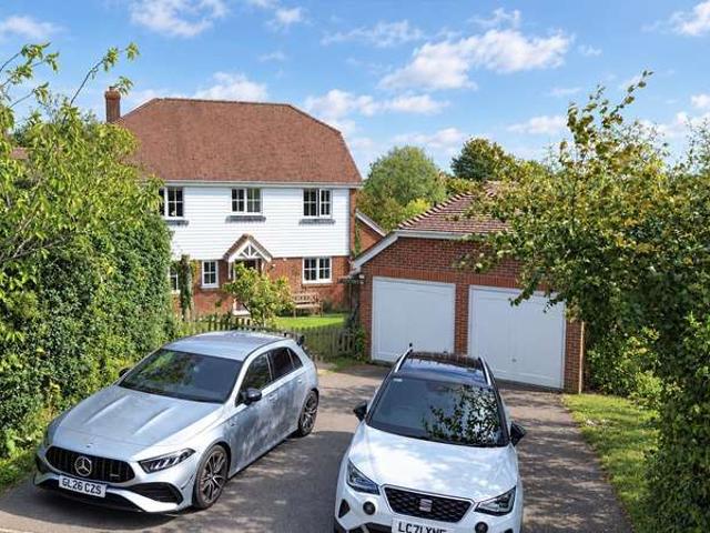 4 Bedroom Detached House