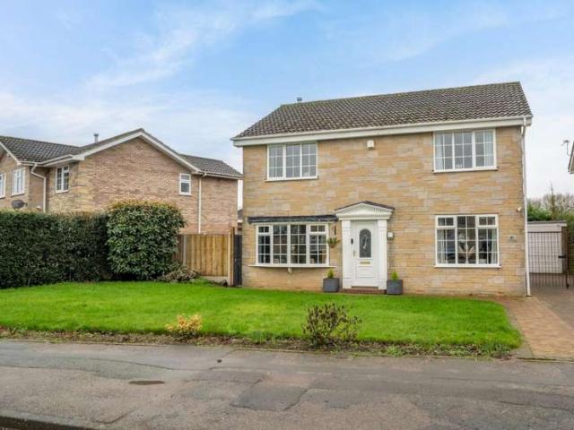4 Bedroom Detached House