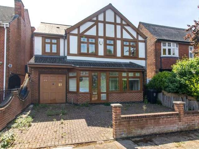 4 Bedroom Detached House