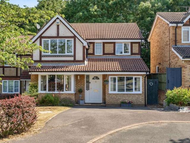 4 Bedroom Detached House