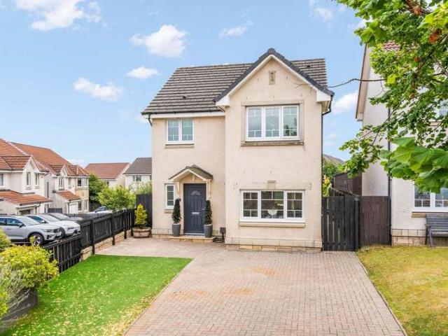 4 Bedroom Detached House