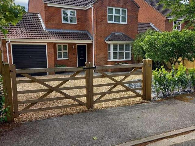 4 Bedroom Detached House