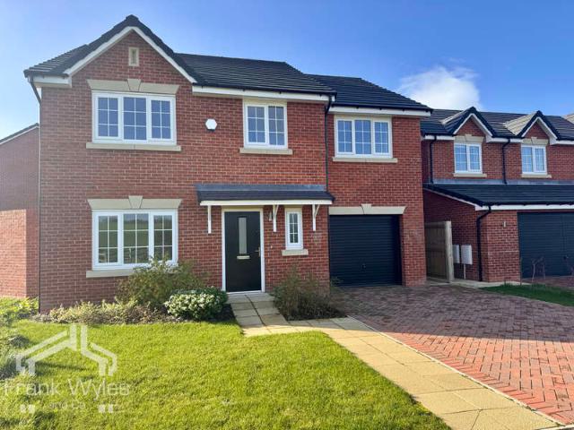 4 Bedroom Detached House
