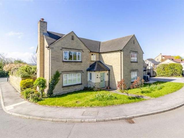 4 Bedroom Detached House
