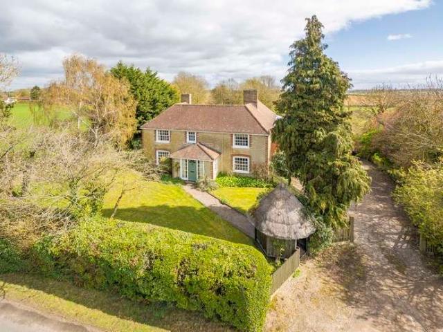 4 Bedroom Detached House