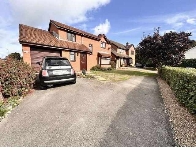 4 Bedroom Detached House