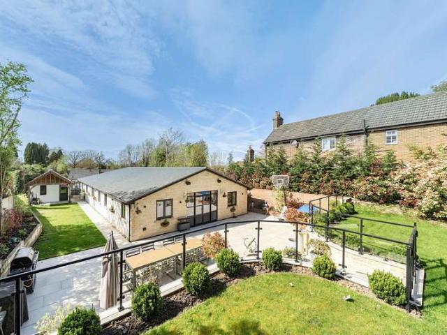 4 Bedroom Detached House