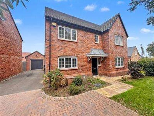 4 Bedroom Detached House