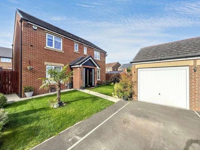 4 Bedroom Detached House