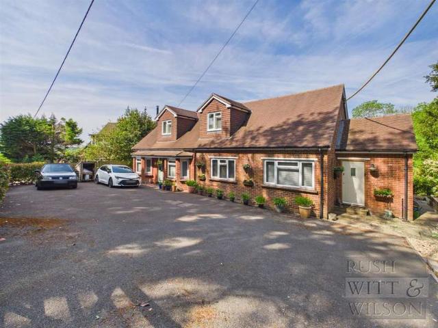 4 Bedroom Detached House