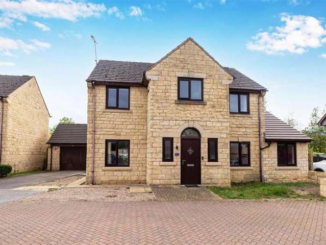 4 Bedroom Detached House