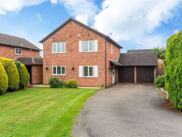 4 Bedroom Detached House
