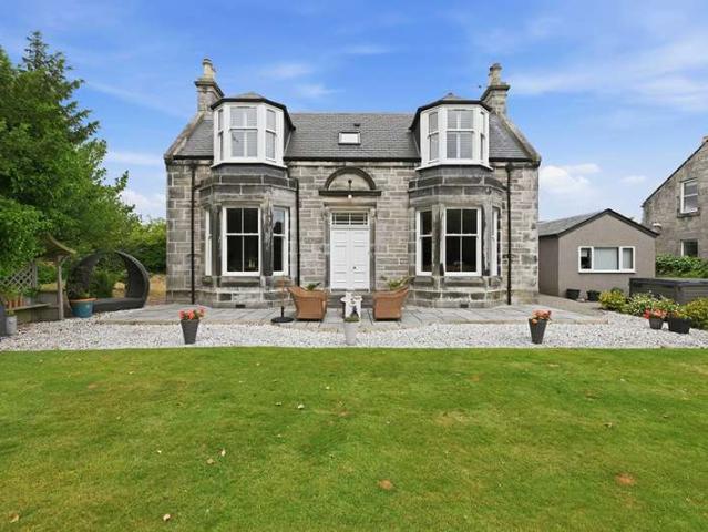 4 Bedroom Detached House