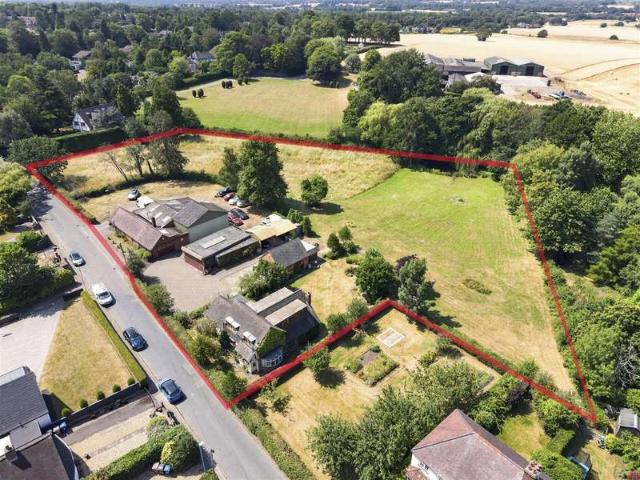4 Bedroom Detached House