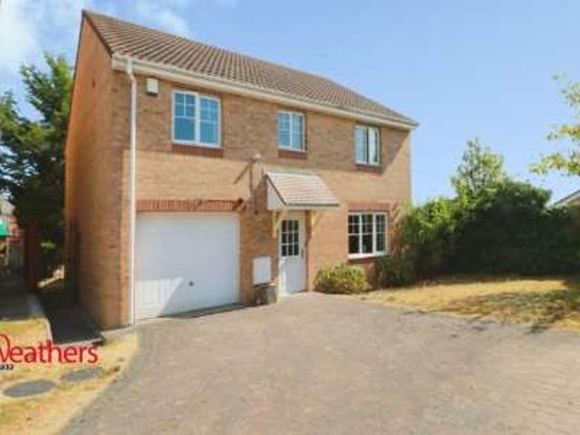 4 Bedroom Detached House