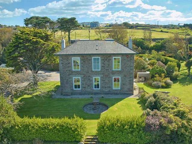 4 Bedroom Detached House