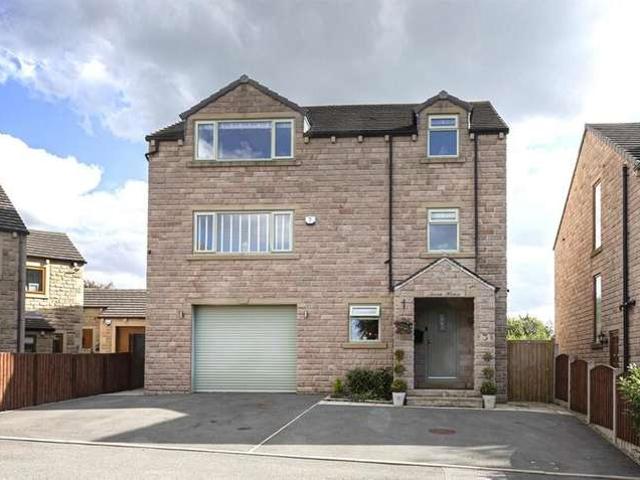 4 Bedroom Detached House