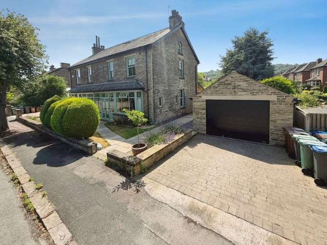4 Bedroom Detached House