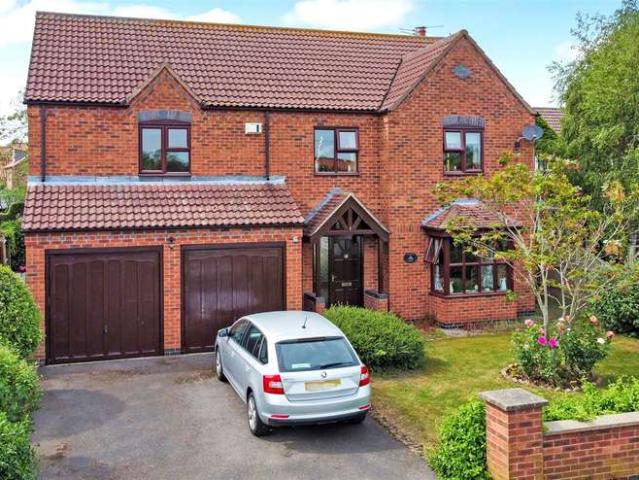 4 Bedroom Detached House