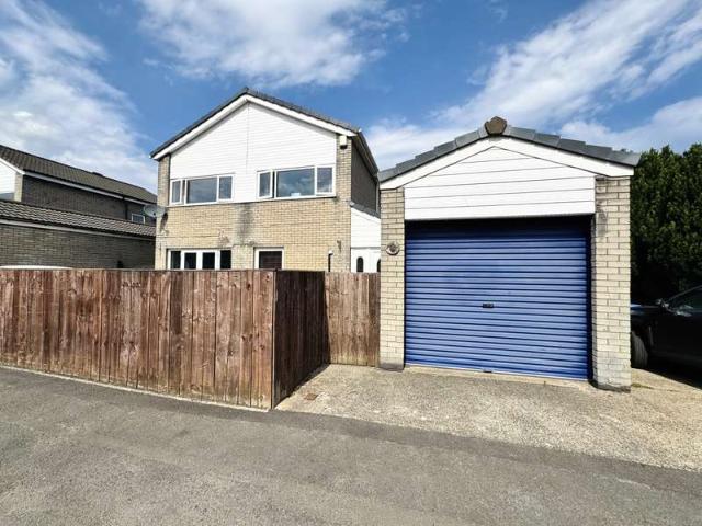 4 Bedroom Detached House