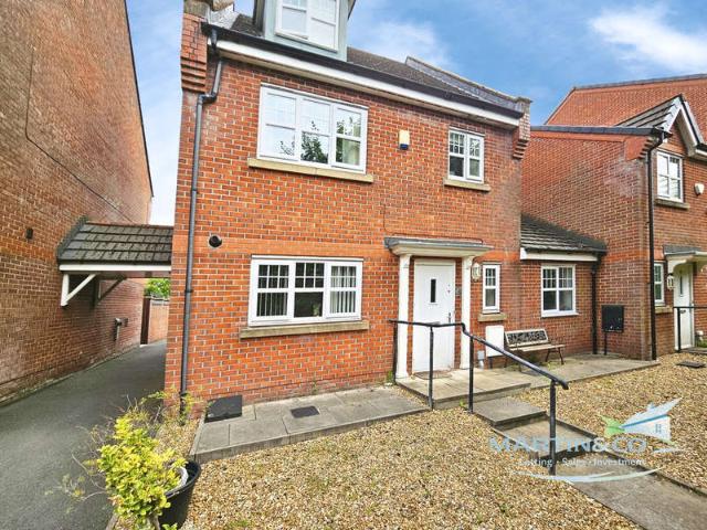 4 Bedroom Detached House