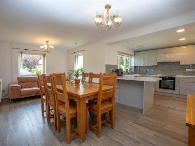 4 Bedroom Detached House