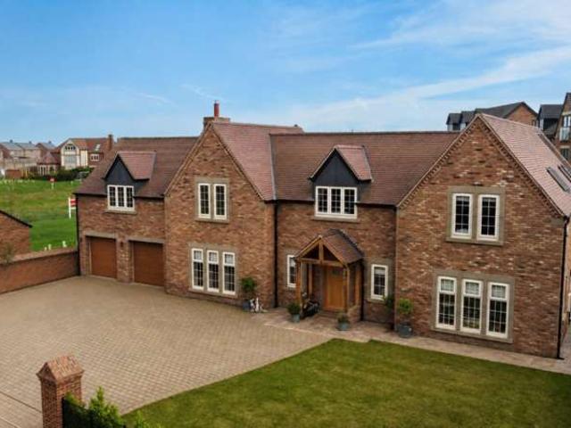 4 Bedroom Detached House
