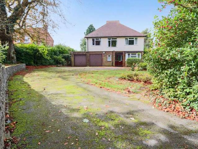 4 Bedroom Detached House
