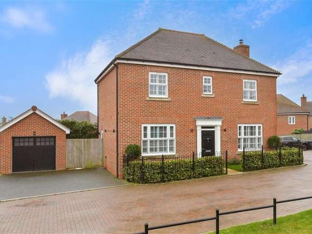 4 Bedroom Detached House