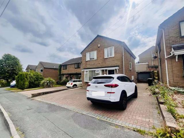 4 Bedroom Detached House