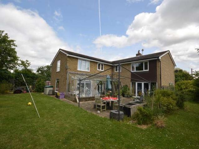 4 Bedroom Detached House