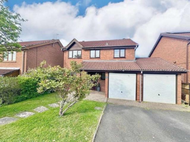 4 Bedroom Detached House
