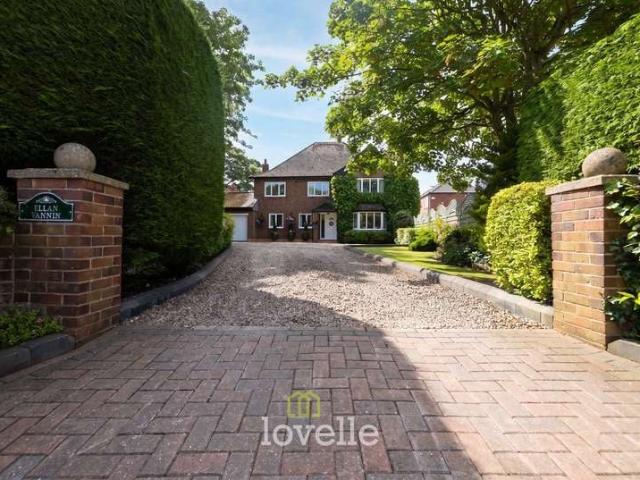 4 Bedroom Detached House