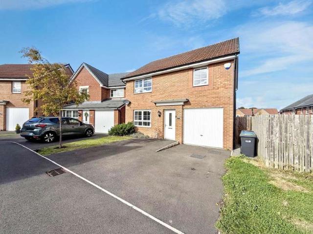 4 Bedroom Detached House