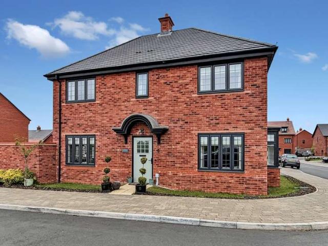 4 Bedroom Detached House