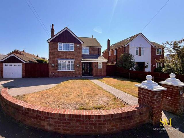 4 Bedroom Detached House